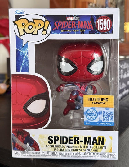 Funko Pop Spider-Man Brand New Day Metallic # 1590 Marvel Exclusive + Protector