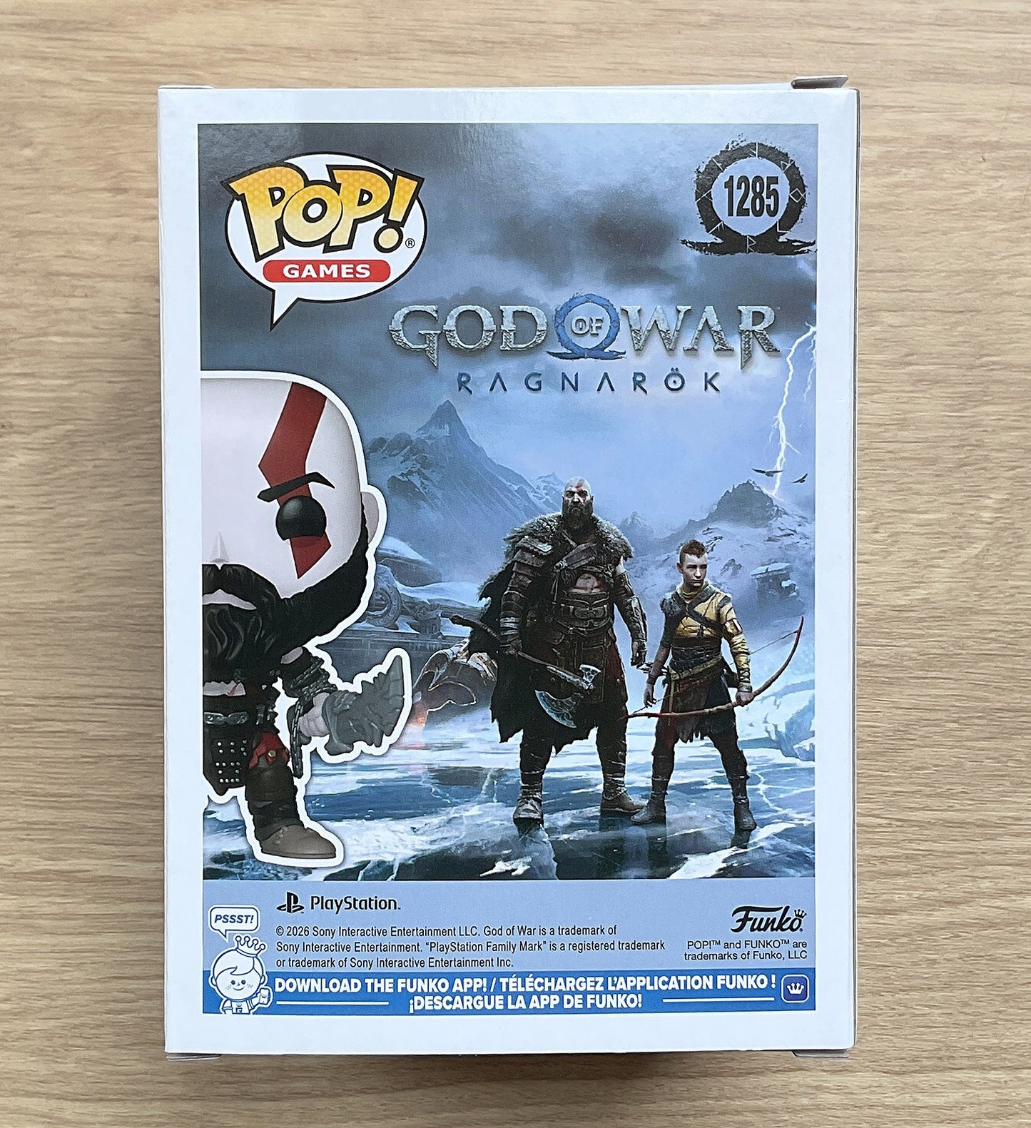 Funko Games God of War Ragnarok Kratos with Blades #1285 Exclusive + Protector